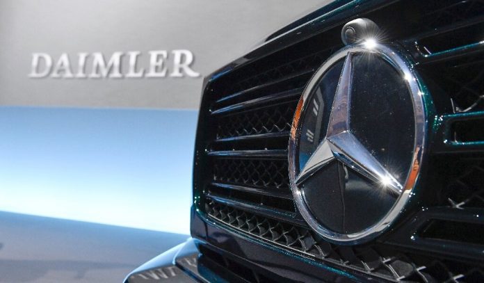 Daimler to hire 1,000 programmers in Germany Daimler to hire 1,000 programmers in Germany