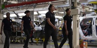 MG Motor's All-Women Crew Manufactures 50,000TH HECTOR IN Gujarat