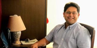 WhatsApp ropes-in Manesh Mahatme to lead India payments