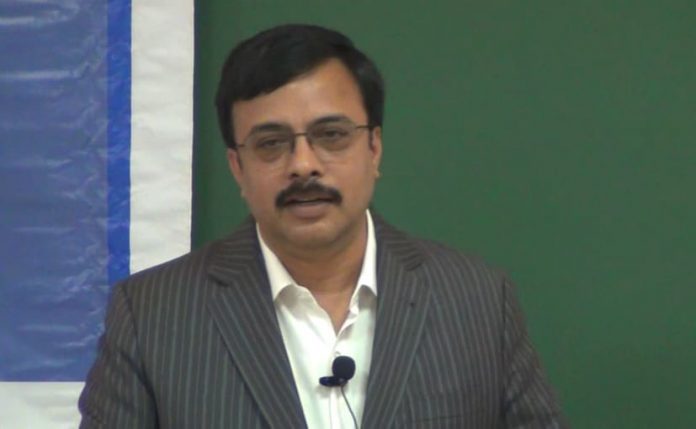 Royal Enfield CEO Vinod Dasari steps down, B Govindarajan to replace Royal Enfield CEO Vinod Dasari steps down, B Govindarajan to replace