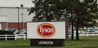 Tyson Foods says 5,400 employees take Covid-19 shots after vaccine mandate