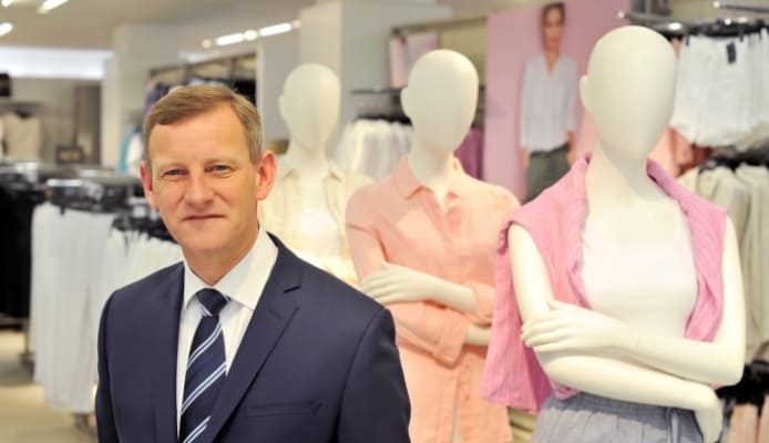 Marks & Spencer CEO to step down on May 25 Marks & Spencer CEO to step down on May 25.