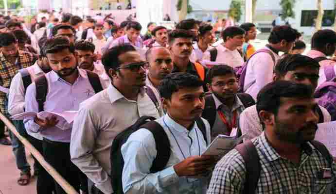 Unemployment rate cooled to 9.8% in Sept quarter of 2021 as curbs eased Unemployment rate cooled to 9.8% in Sept quarter of 2021 as curbs eased