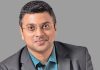 A senior leader Deepak Padaki quits Infosys