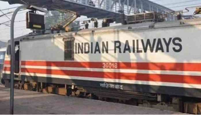 Indian Railways Firing 1 Employee Every 3 Days Due To Poor Performance, Corruption Indian Railways Firing 1 Employee Every 3 Days Due To Poor Performance, Corruption