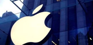 Apple cracks down on remote working by tracking employee attendance