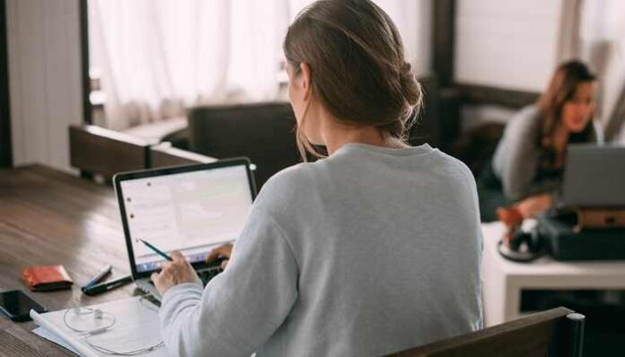 Boss revokes employee’s WFH status, threatens to fire them Boss revokes employee’s WFH status, threatens to fire them