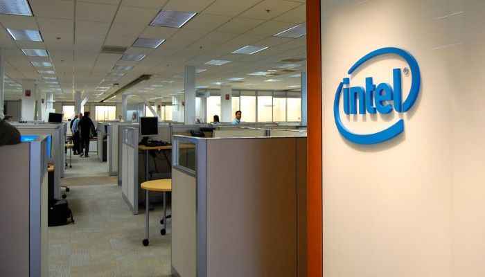 Intel reverses salary cuts; to give RSUs as compensation