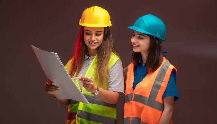 Manufacturing majors look to hire more women engineers