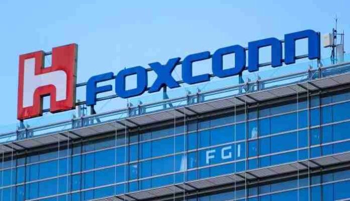 Foxconn Plans to Double Workforce in India Foxconn Plans to Double Workforce in India