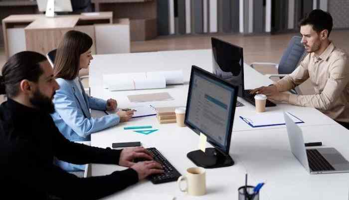 The Risk of Remote Working and Insider Threats Technical Solutions to Manage Your Workforce 
