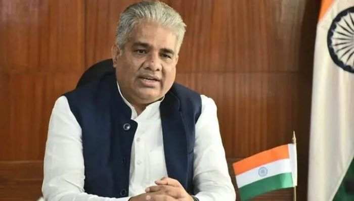 Union Minister releases Handbook on Convergence of organizations