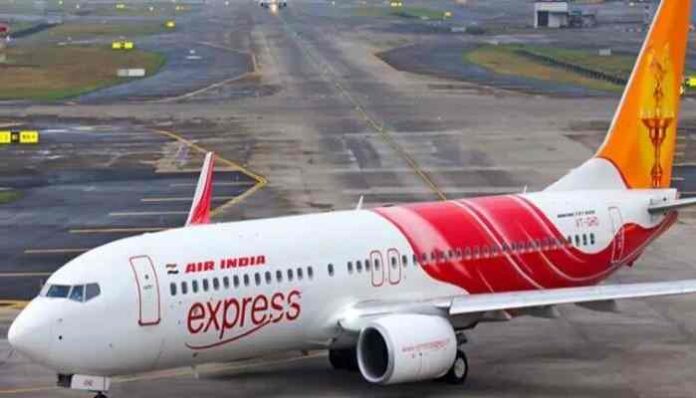Air India Increases Pilot Salaries by 15,000, adds Bonus Air India Increases Pilot Salaries by 15,000, adds Bonus