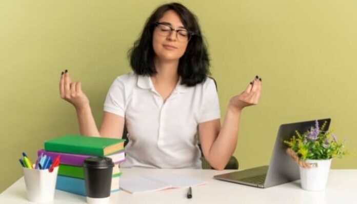 How HR can engage and retain employees with Yoga in workplace How HR can engage and retain employees with Yoga in workplace