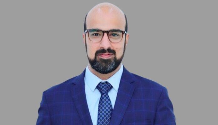 Strategic Synergy Balancing AI and EI in HR for Org Excellence
