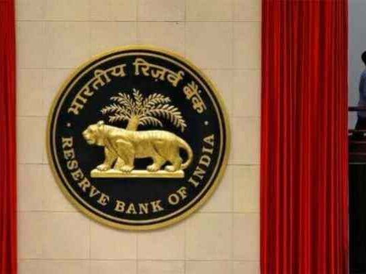 Banks Boost Tech Hiring as RBI Prioritizes Risk Management