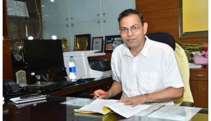 Shri Ashok Kumar Singh Takes Charge as ESIC Director General Shri Ashok Kumar Singh Takes Charge as ESIC Director General